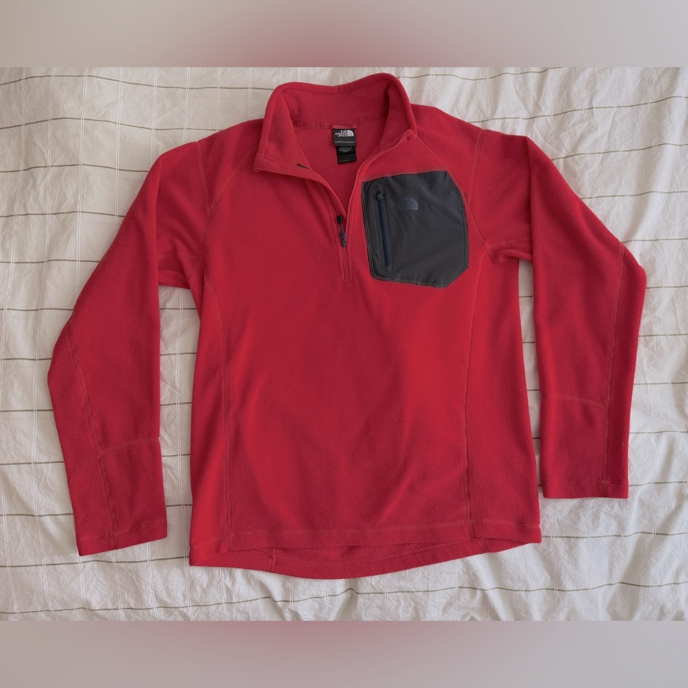 The North Face Crest (?) True Red Fleece 1/4 Zip With Black Pocket Men’s Medium